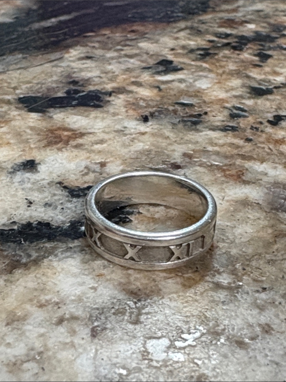 Tiffany & Co. atlas ring Sterling Silver Band with Roman numerals - Picture 3 of 4